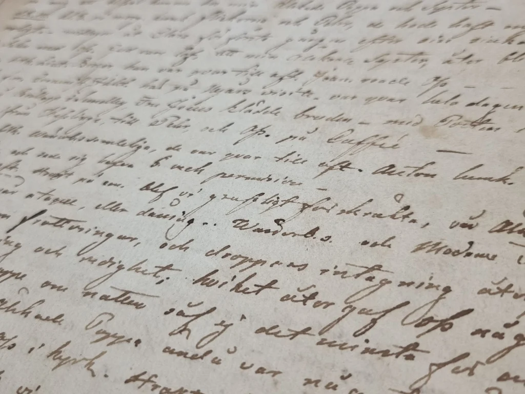 Handskriven dagbokssida ur Sofia Rönnqvists dagbok 1826. Texten är prydligt skriven och blir suddig i periferin.